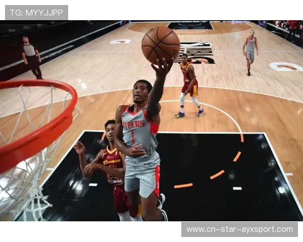 布鲁克斯对抗强度推进全场,休城保持外线侵略性 布鲁克斯对抗强度推进全场,休城保持外线侵略性