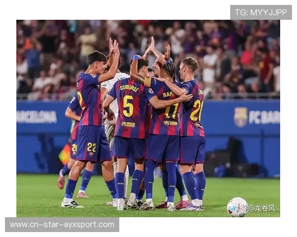 巴萨莱万胸部停球转身抽射诺坎普掌声满天：一场关于坚持与极致训练的叙事