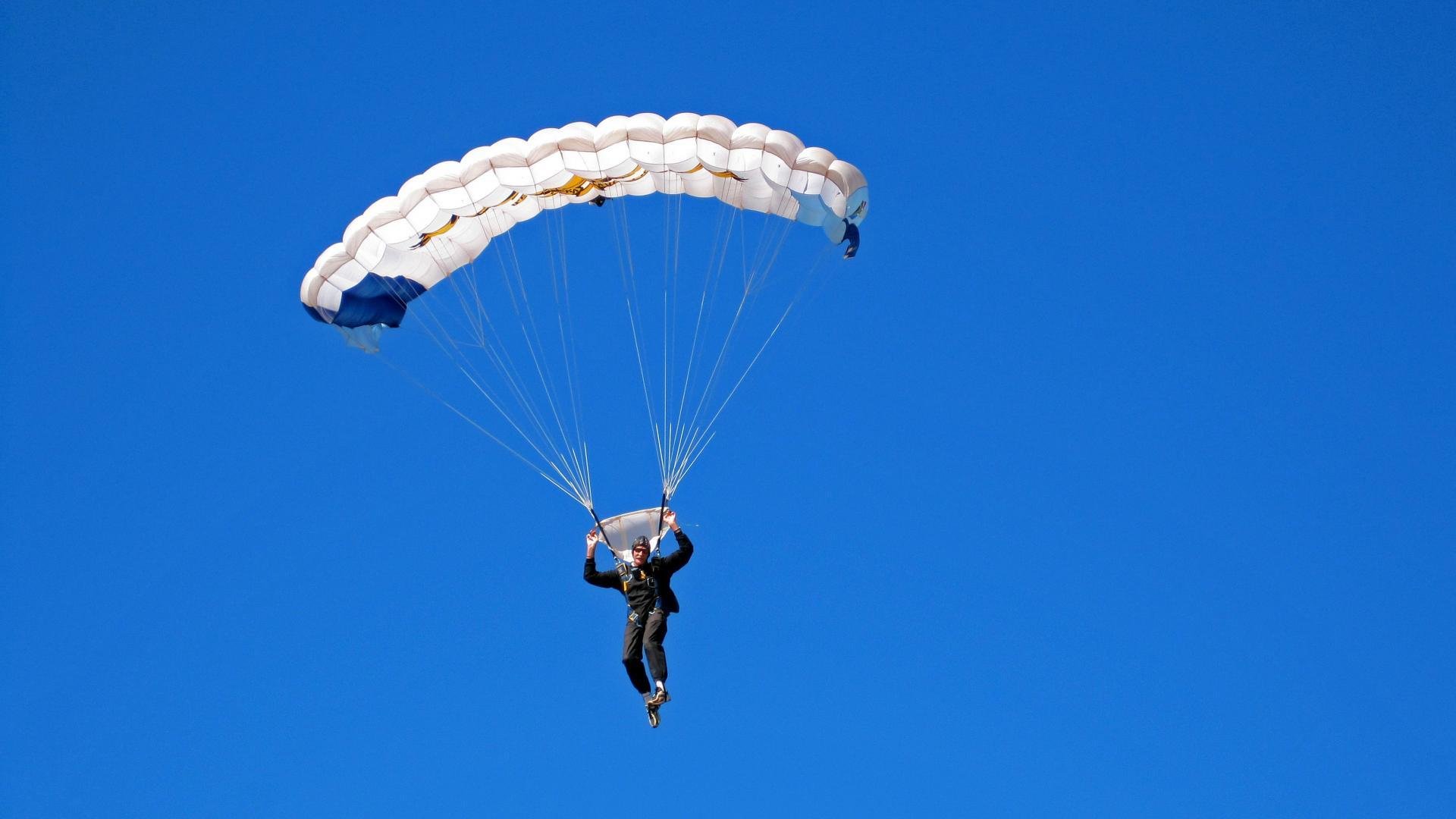 中国击剑队备战奥运会训练营启动，中国击剑队出征