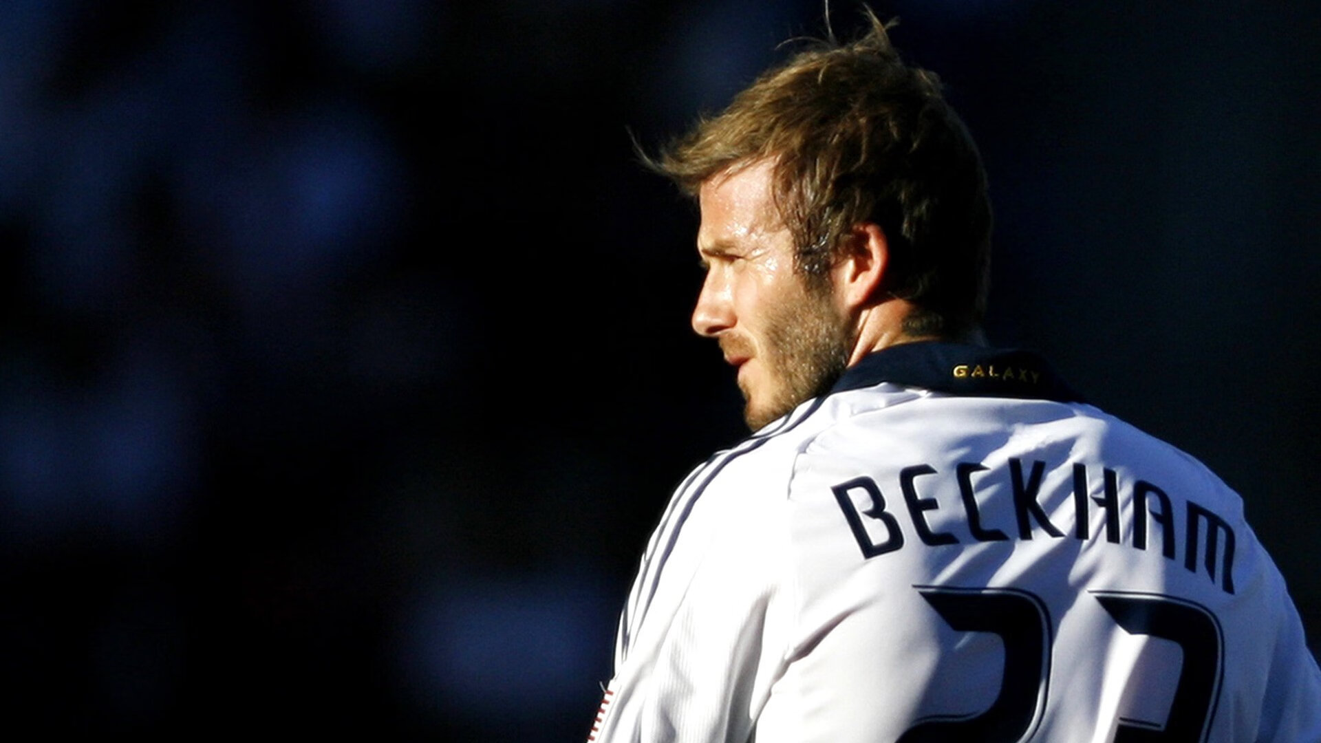 反手高远:业余的共同噩梦,反手高远球动作要领教学视频教程